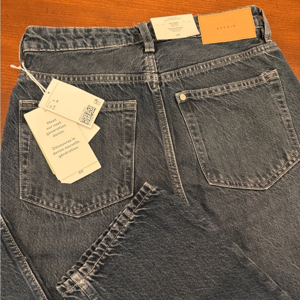 NWT H&M &Denim Dark Wash Straight Leg Jeans Size 4 - Picture 7 of 9